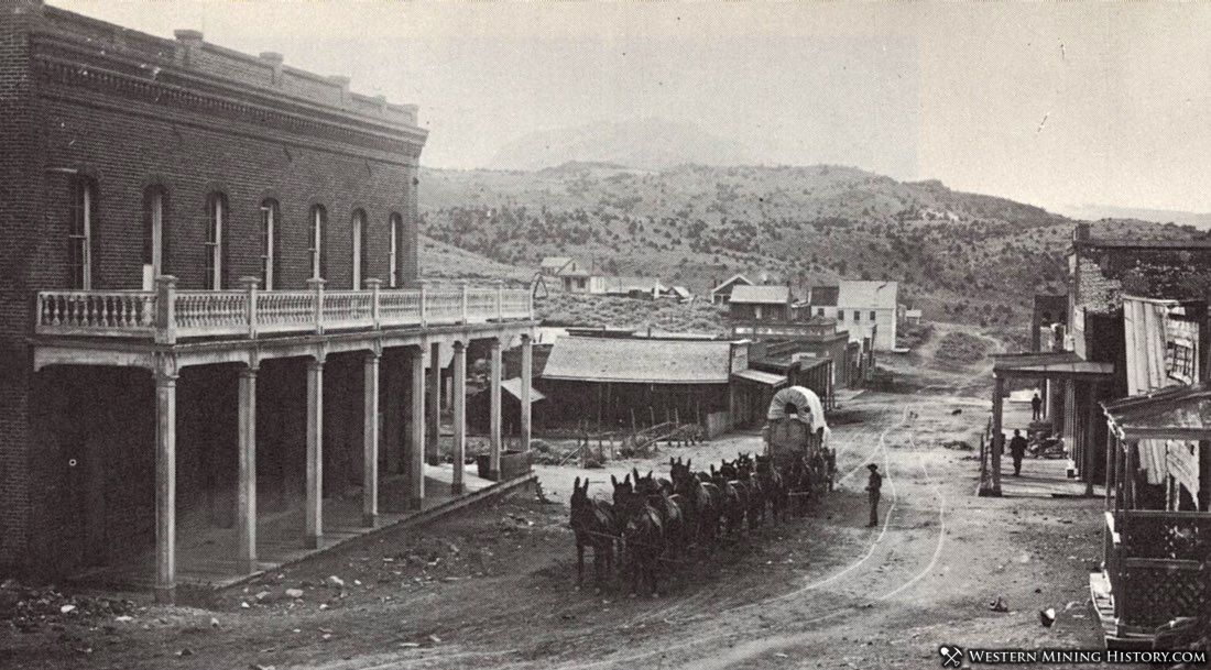 Freight wagon in front of the original Mono County courthouse in Aurora 1907