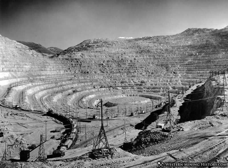 Early View of the Bingham Open-Pit Mine