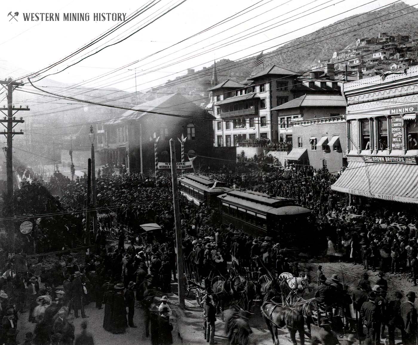 Bisbee citizens celebrate the completion of the streetcar line in 1908