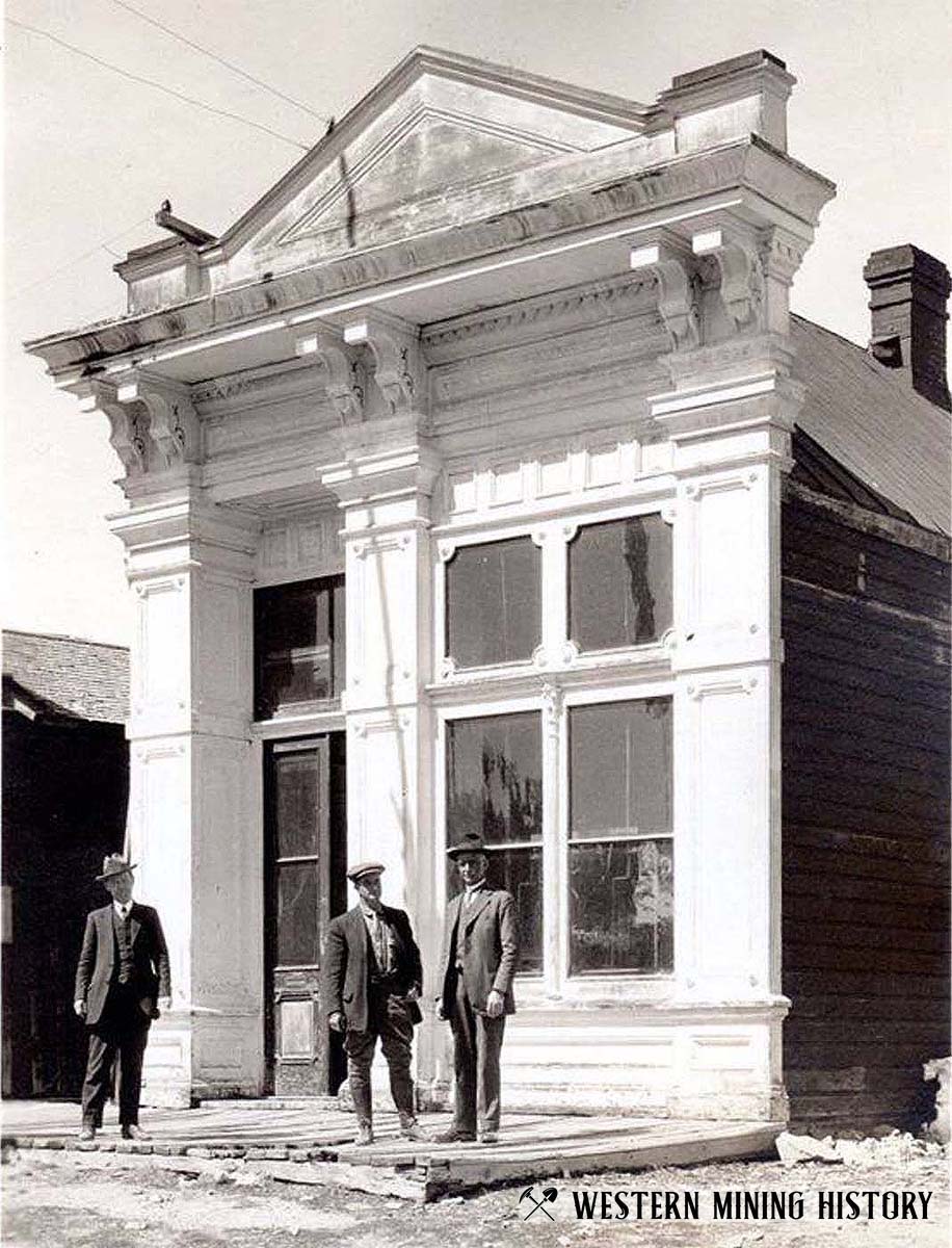 Bodie Bank prior to 1932 fire