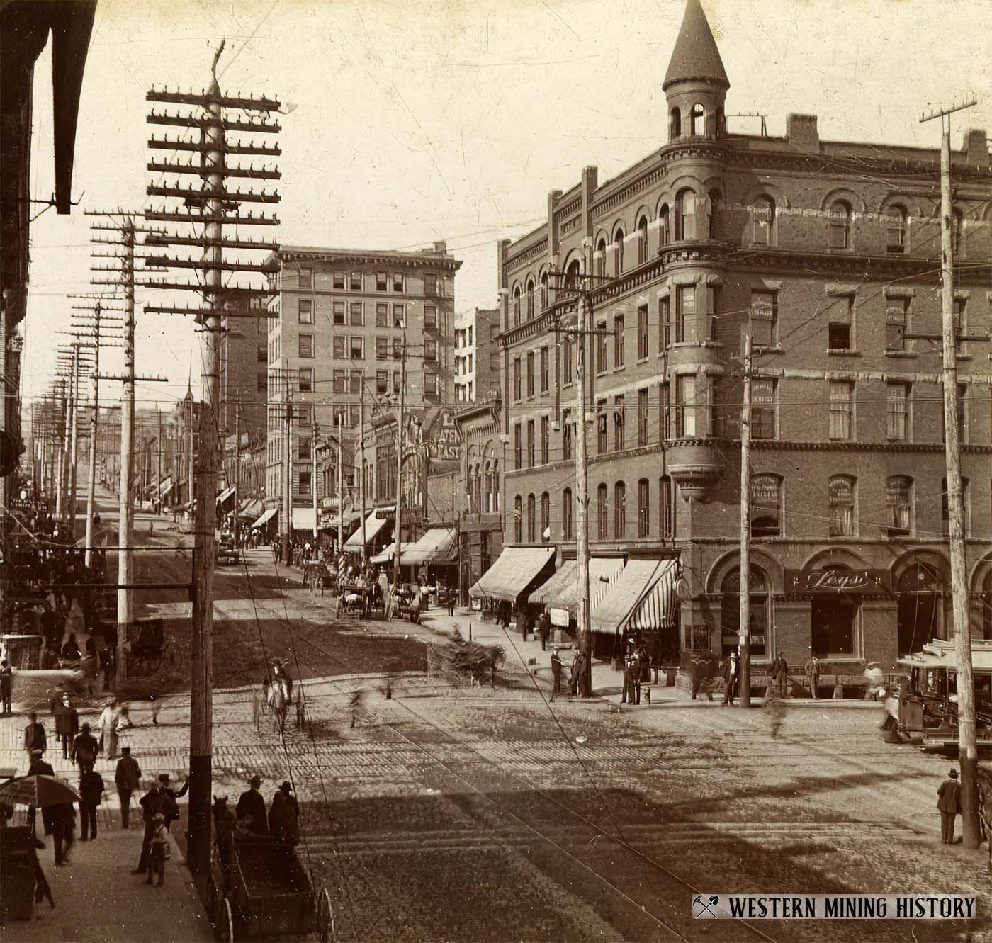 Intersection of Main and Park - Butte, Montana ca. 1905
