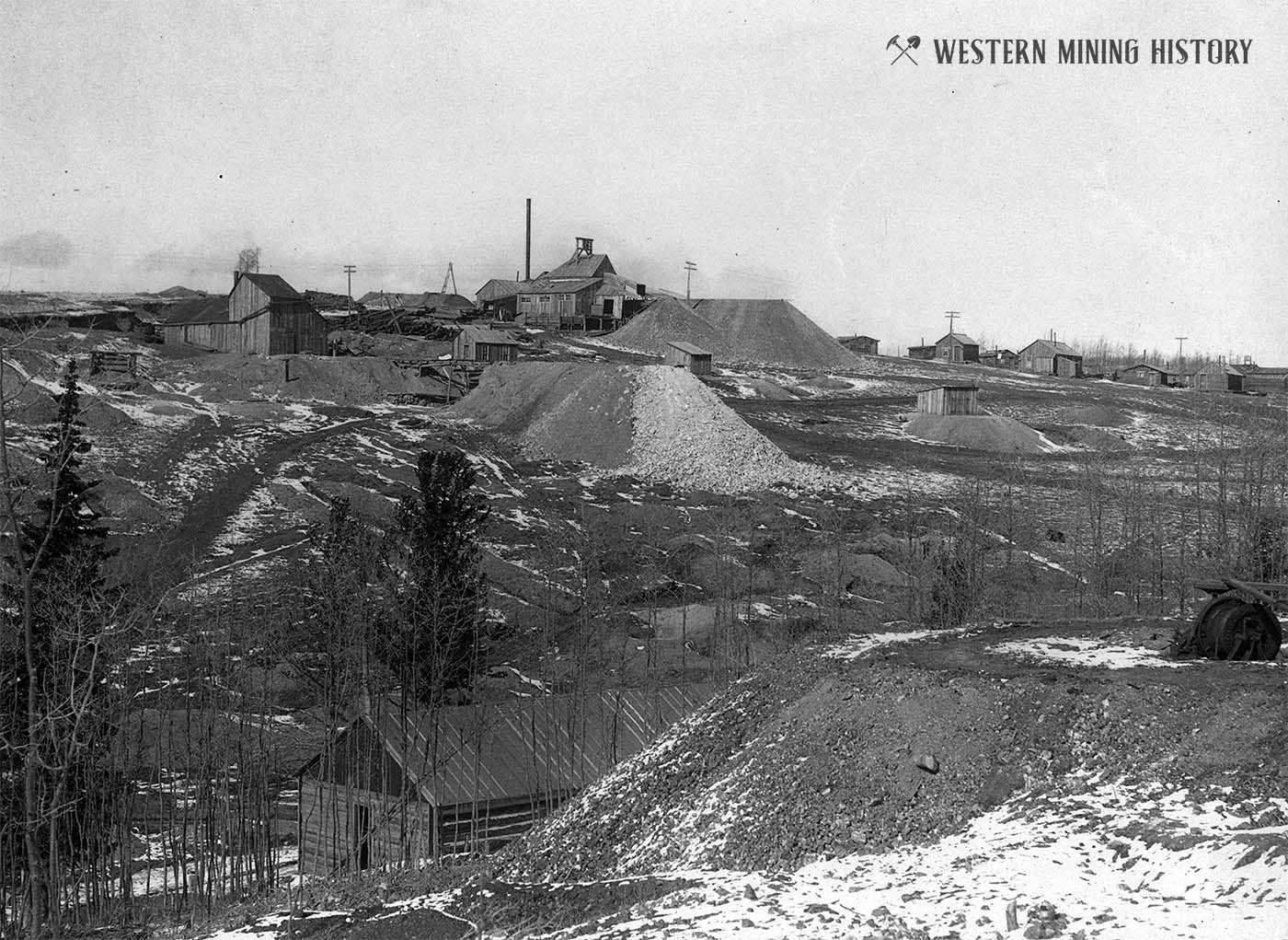 Deerhorn and Summit mines on Globe Hill - Cripple Creek District