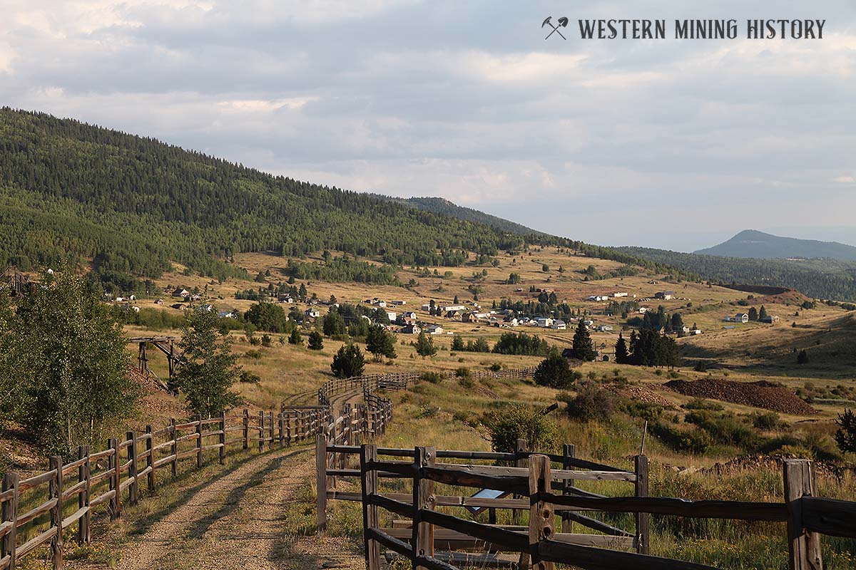 Vindicator Valley Trail - Goldfield Seen in the Distance