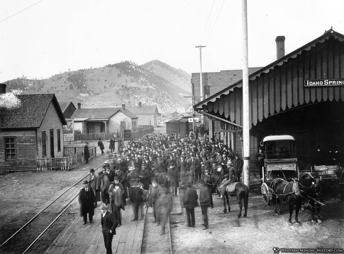 Railroad depot at Idaho Springs, Colorado ca. 1900