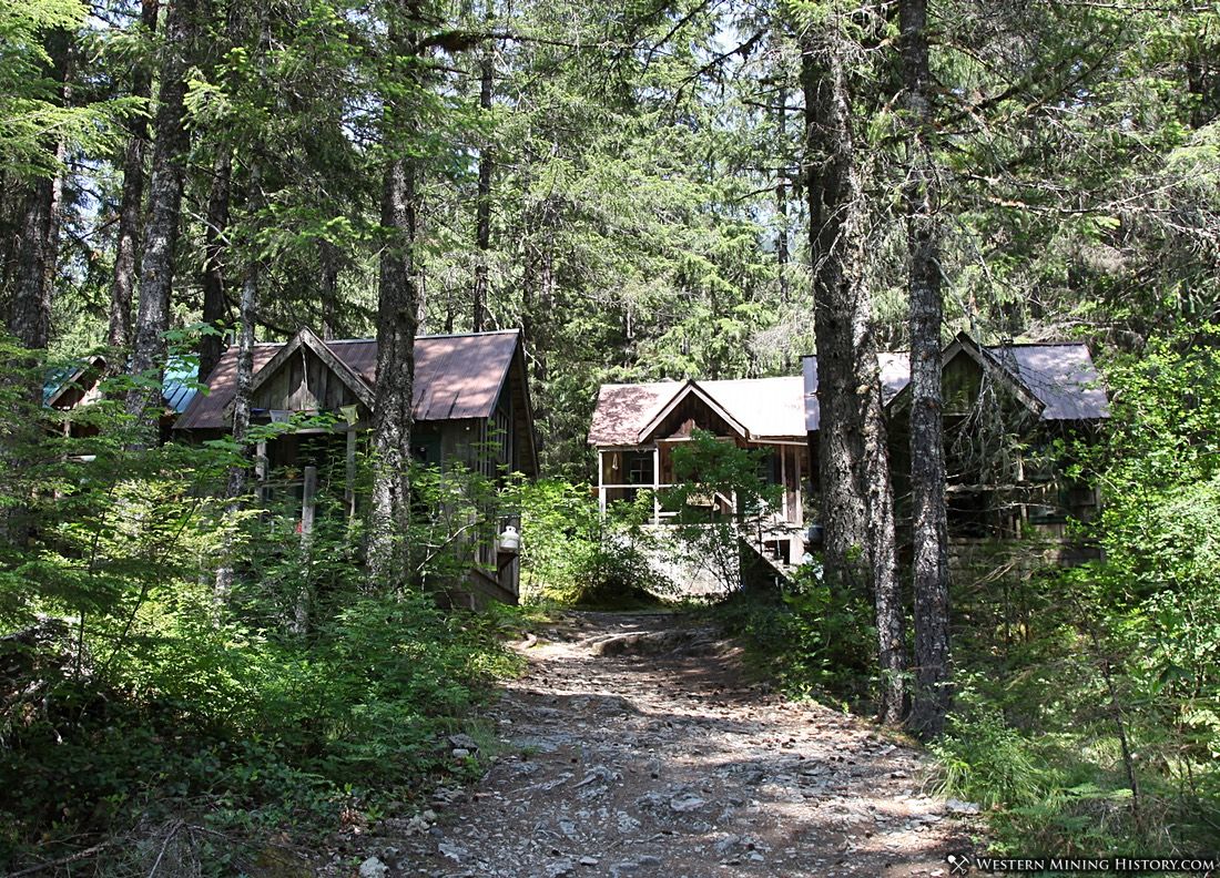Miner's  cabins at Jawbone Flats