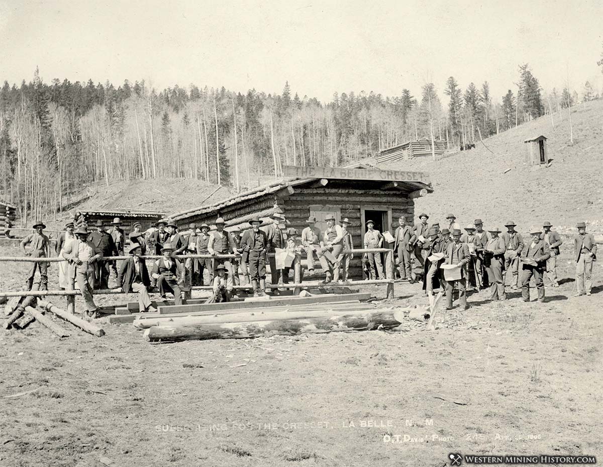 Subscribing to the Cresset newspaper at La Belle, New Mexico 1895