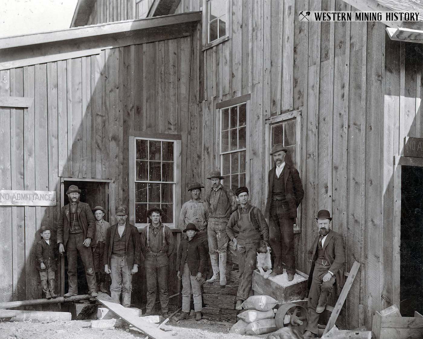 Crew of the Big Ox mill ca. 1890