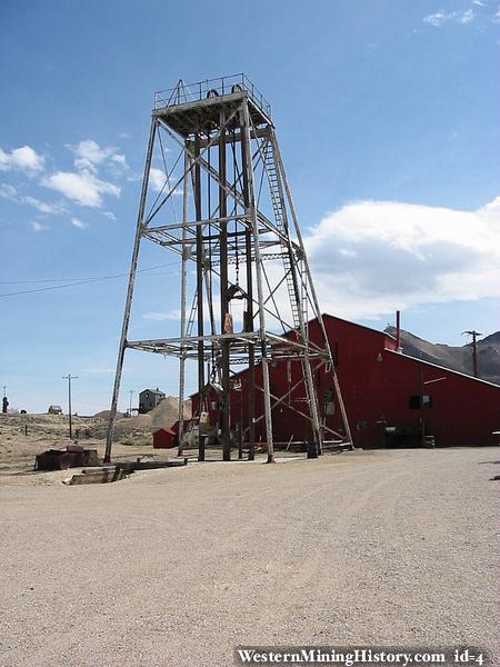 Tonopah Historic Mining Park - hoist