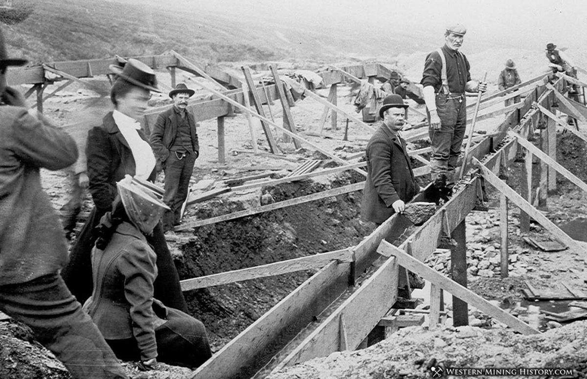 Placer miners at Nome ca. 1900