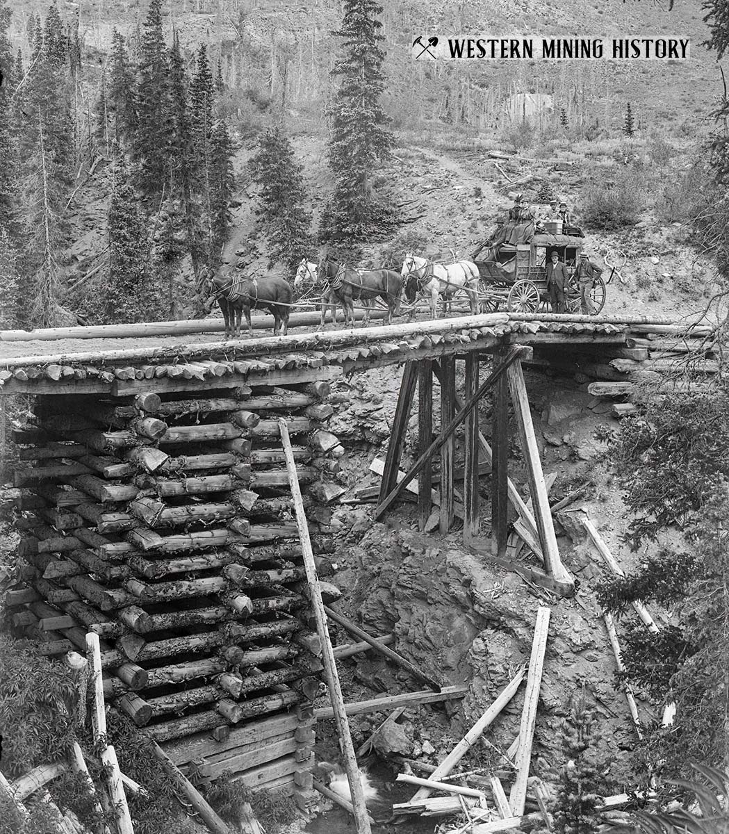 High bridge on the toll road between Ouray and Silverton