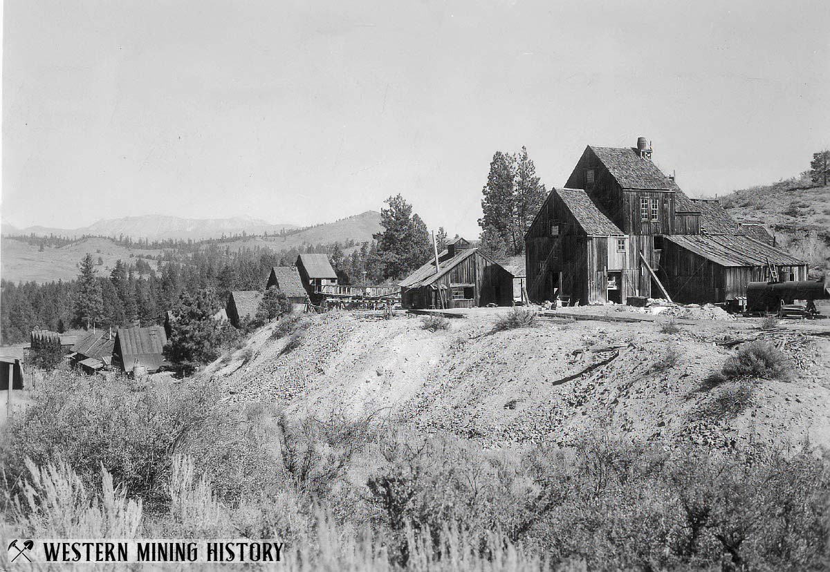 Gem mine in the Sparta district