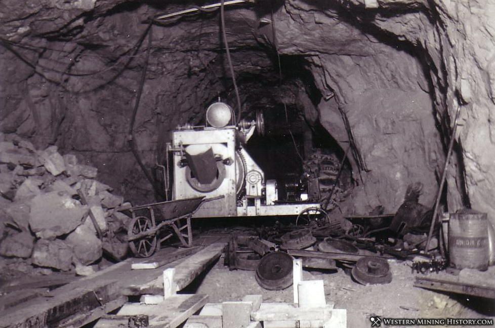 Pouring cement for new hoist room - US Mine