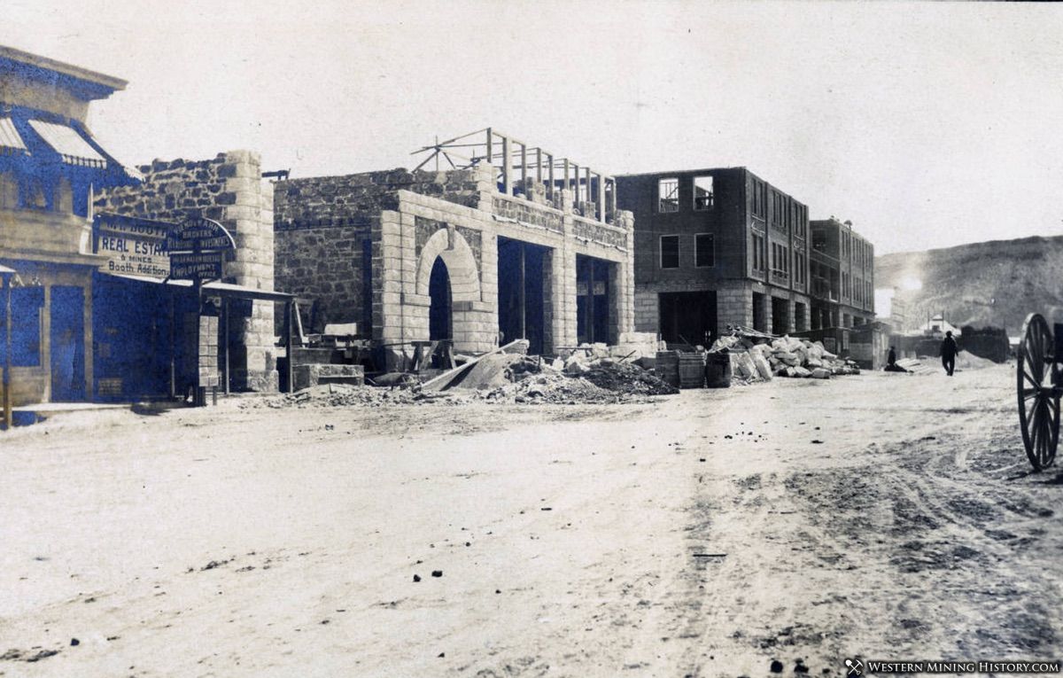 Construction of Goldfield News building and Goldfield Hotel