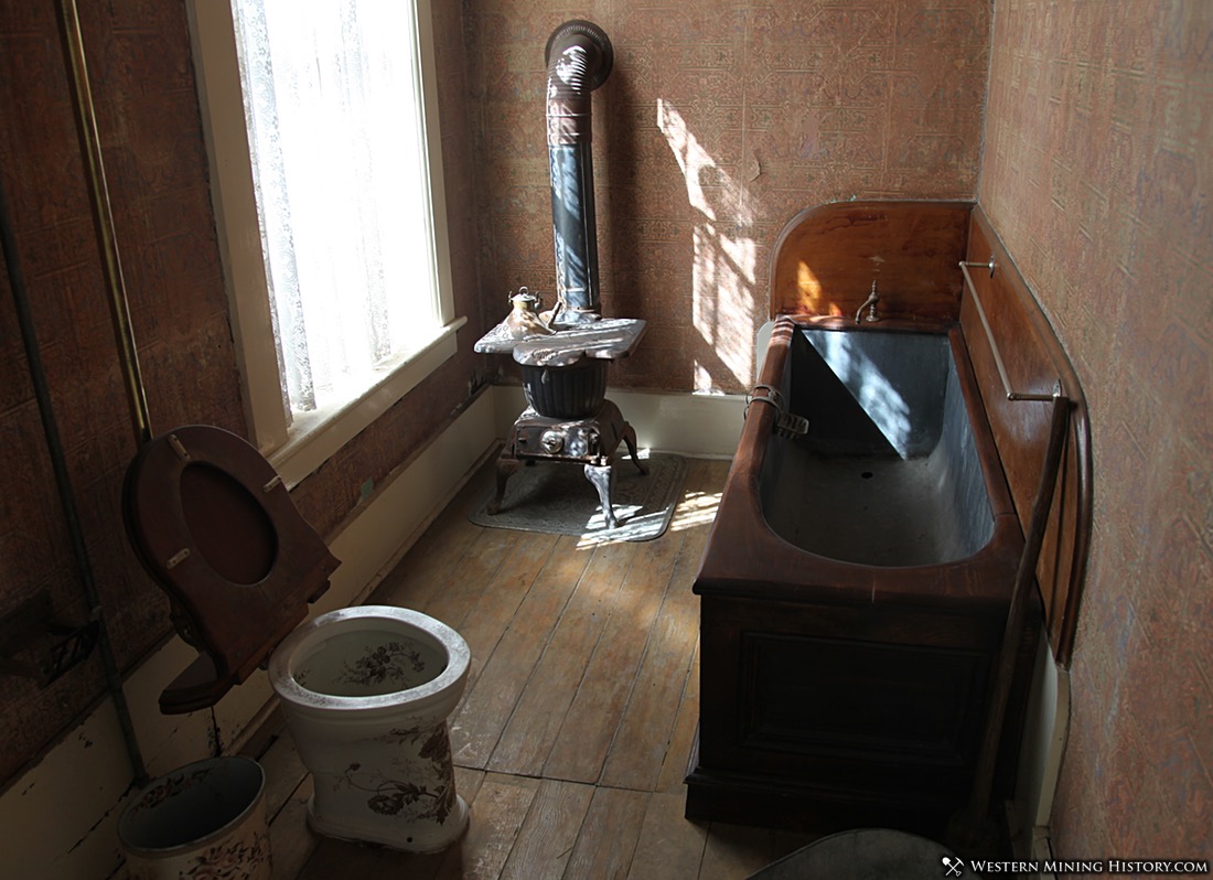 Late 1800's Era Bathroom