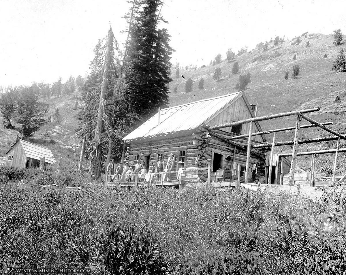 A Collection of Oregon Mining Photos – Western Mining History